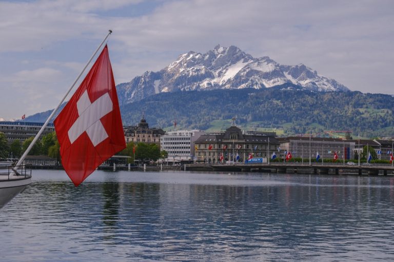 Freelancing in der Schweiz: Der umfassende Guide für deutsche Fachkräfte